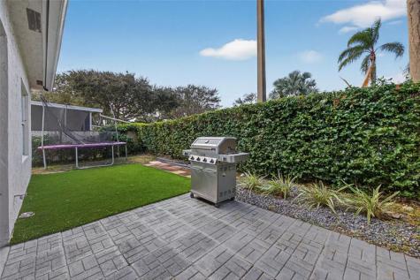 6435 Egret Terrace Coconut Creek FL 33073