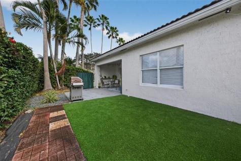 6435 Egret Terrace Coconut Creek FL 33073