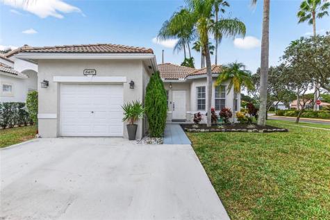 6435 Egret Terrace Coconut Creek FL 33073