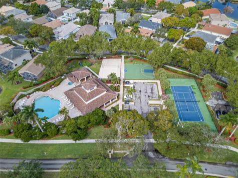6435 Egret Terrace Coconut Creek FL 33073