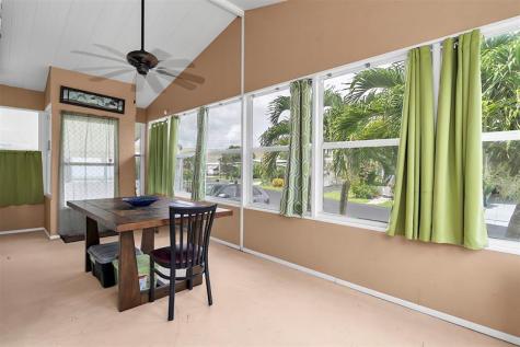809 Putter Place Pompano Beach FL 33069