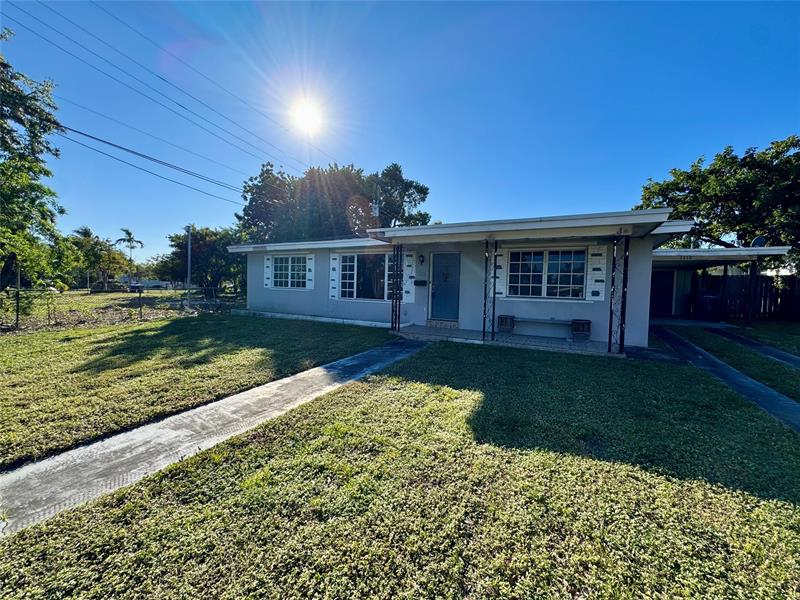 1212 S 26th Avenue Hollywood FL 33020
