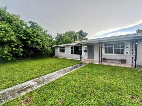 1212 S 26th Avenue Hollywood FL 33020