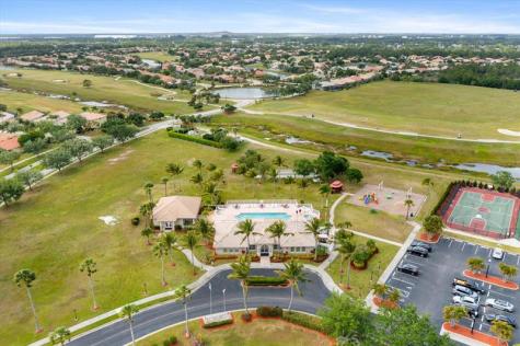 810 NW Rutherford Court Port St Lucie FL 34983