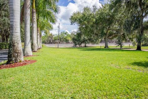 131 Sunset Drive Lake Placid FL 33852