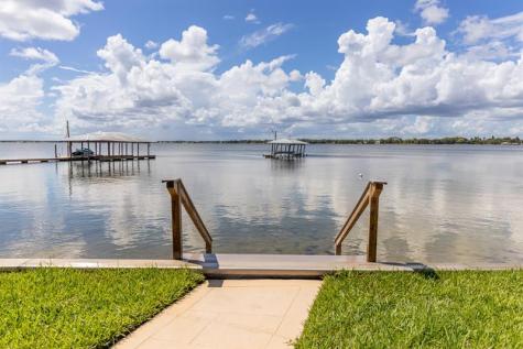 131 Sunset Drive Lake Placid FL 33852