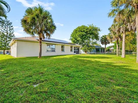 2537 SW Deckard Street Port St Lucie FL 34953