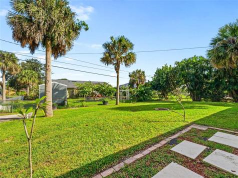 2537 SW Deckard Street Port St Lucie FL 34953
