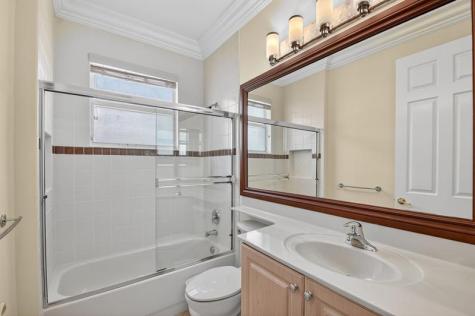 8266 Sandpiper Glen Drive Lake Worth FL 33467