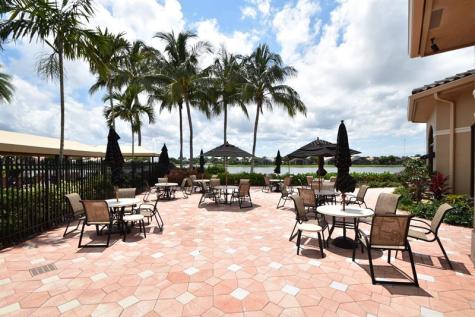 8266 Sandpiper Glen Drive Lake Worth FL 33467