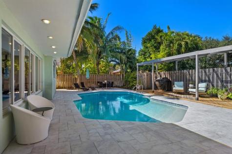 5613 Madison Street Hollywood FL 33023