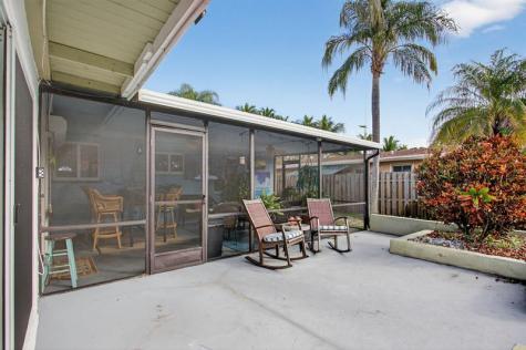 1432 SE 2nd Street Pompano Beach FL 33060