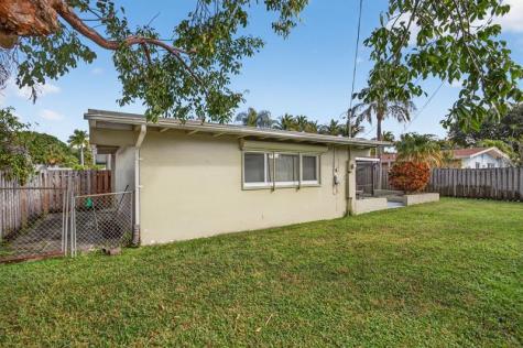 1432 SE 2nd Street Pompano Beach FL 33060