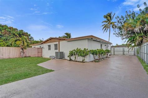16920 NW 53rd Avenue Miami Gardens FL 33055