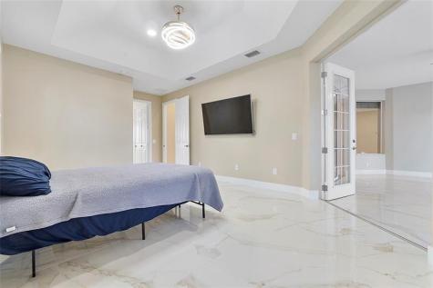 1774 SW Commargo Port St Lucie FL 34987