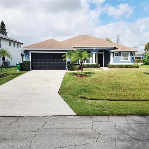 1774 SW Commargo Port St Lucie FL 34987