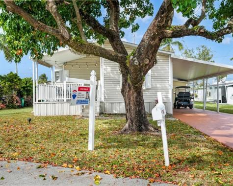 8531 SW 20th Court Davie FL 33324