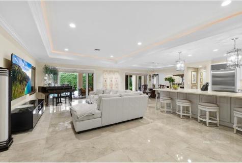 707 NE 26 Avenue Fort Lauderdale FL 33304