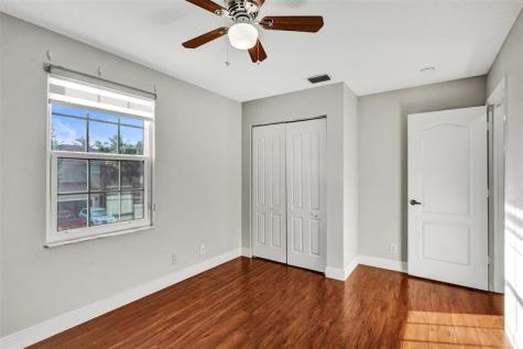 869 NW 127th Avenue Coral Springs FL 33071