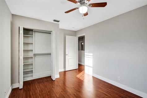 869 NW 127th Avenue Coral Springs FL 33071
