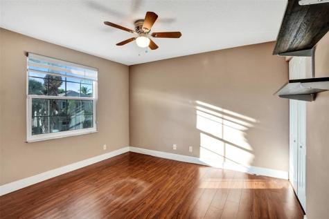 869 NW 127th Avenue Coral Springs FL 33071