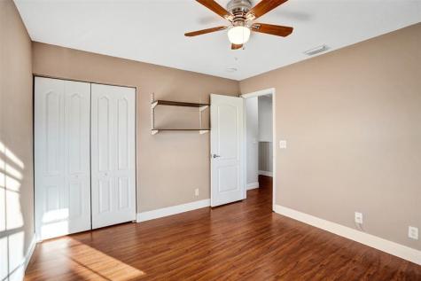 869 NW 127th Avenue Coral Springs FL 33071