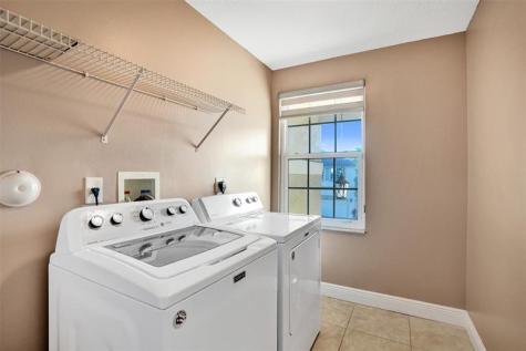 869 NW 127th Avenue Coral Springs FL 33071