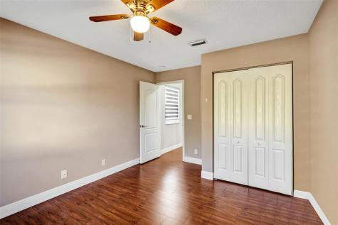 869 NW 127th Avenue Coral Springs FL 33071