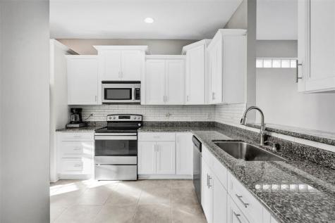869 NW 127th Avenue Coral Springs FL 33071