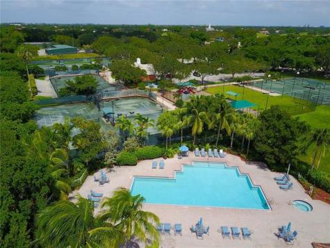 869 NW 127th Avenue Coral Springs FL 33071
