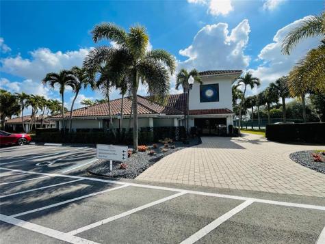 244 Caribe Court Greenacres FL 33413