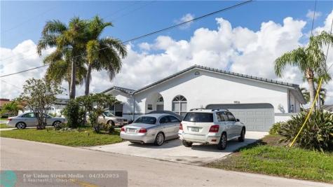 4031 NE 27th Terrace Lighthouse Point FL 33064