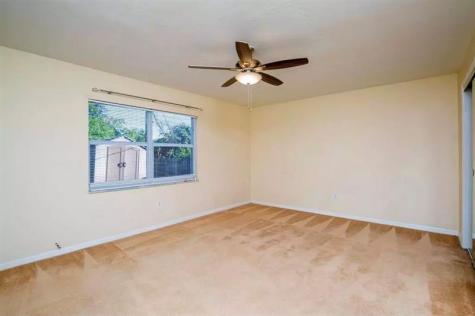 2471 SE Wald Street Port St Lucie FL 34984