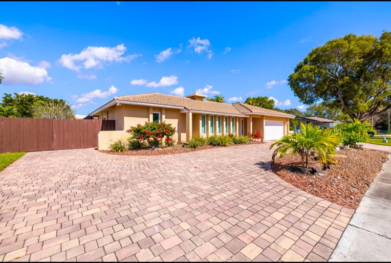 5921 SW 17th Court Plantation FL 33317