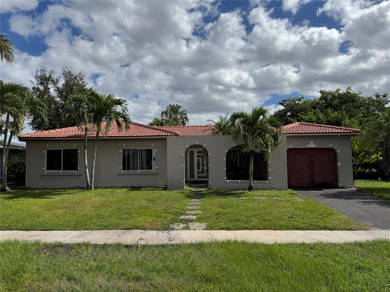 8212 NW 74th Terrace Tamarac FL 33321