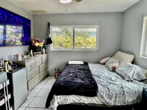 8212 NW 74th Terrace Tamarac FL 33321