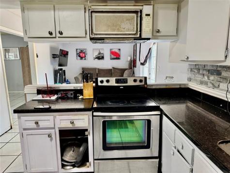 8212 NW 74th Terrace Tamarac FL 33321