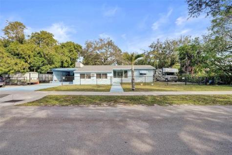 4165 SW 24th Street Fort Lauderdale FL 33317
