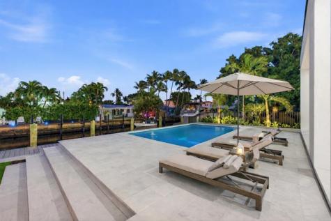 1113 Avocado Isle Fort Lauderdale FL 33315