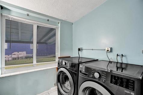 5542 SW 6th Street Margate FL 33068