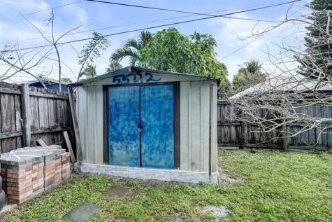 5542 SW 6th Street Margate FL 33068
