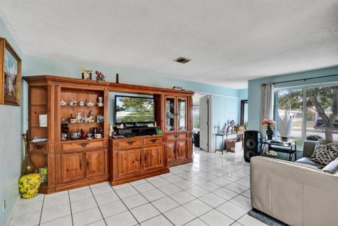 5542 SW 6th Street Margate FL 33068