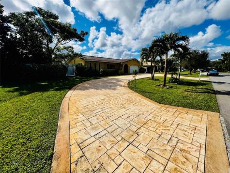 8306 NW 36th Street Coral Springs FL 33065