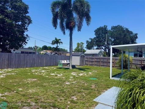 2340 N 58th Terrace Hollywood FL 33021