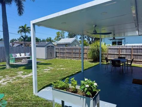 2340 N 58th Terrace Hollywood FL 33021