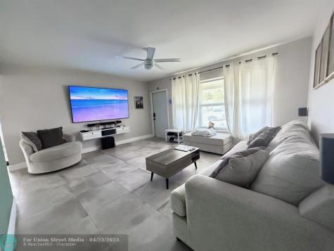 2340 N 58th Terrace Hollywood FL 33021