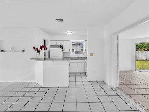 7971 NW 16th Street Pembroke Pines FL 33024