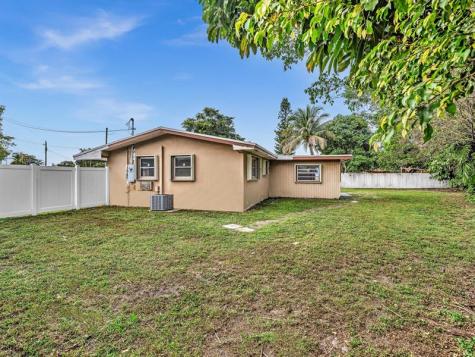 7971 NW 16th Street Pembroke Pines FL 33024
