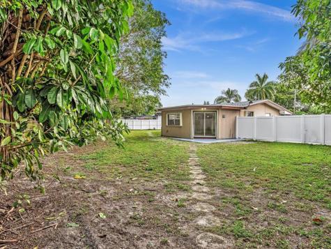 7971 NW 16th Street Pembroke Pines FL 33024