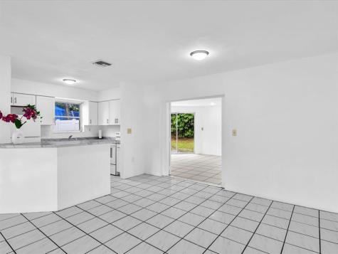 7971 NW 16th Street Pembroke Pines FL 33024